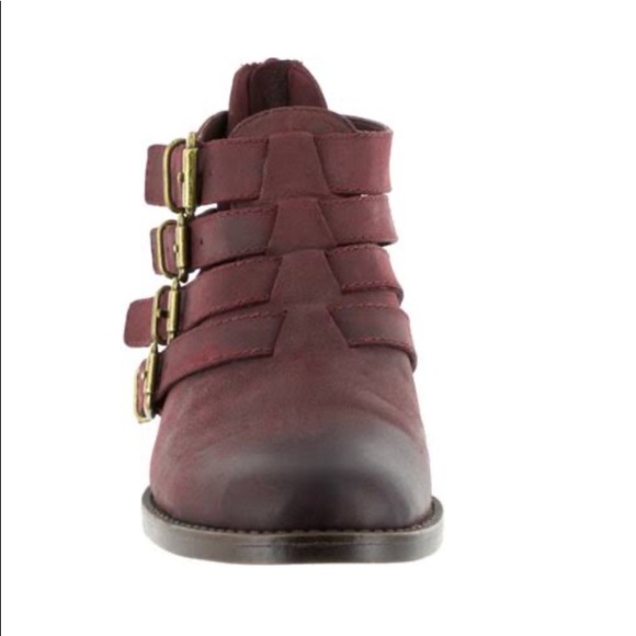 Like New Bella Vita Burgundy Leather Bootie - Picture 4 of 13